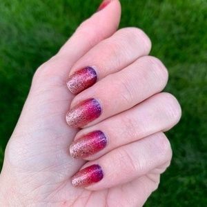 Color Street Makeup - COLOR STREET Nuclear Fuchsian Nail Strips Color Street Makeup - COLOR STREET Nuclear Fuchsian Nail Strips